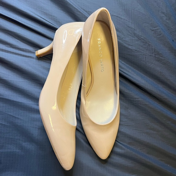 Frank Sarto Tudor Pointed Toe Leather Pump - Picture 2 of 5